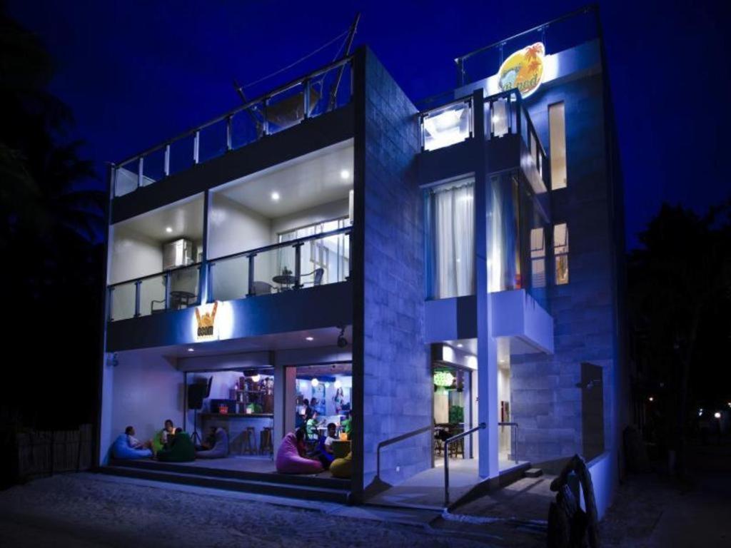 B Pod Hotel Manoc-Manoc Экстерьер фото